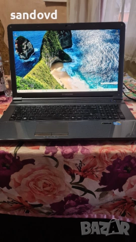 Голям лаптоп SAMSUNG RC-710 17инча цена 65евро