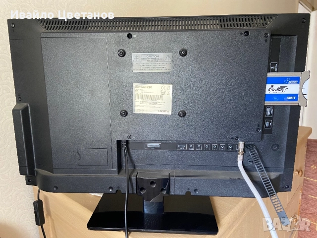 Телевизор Sharp 22 инча, снимка 4 - Телевизори - 51906478