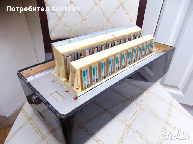 Корпус (баси) с тарги за Акордеон Weltmeister Stella 60 баса, снимка 6 - Акордеони - 52440884