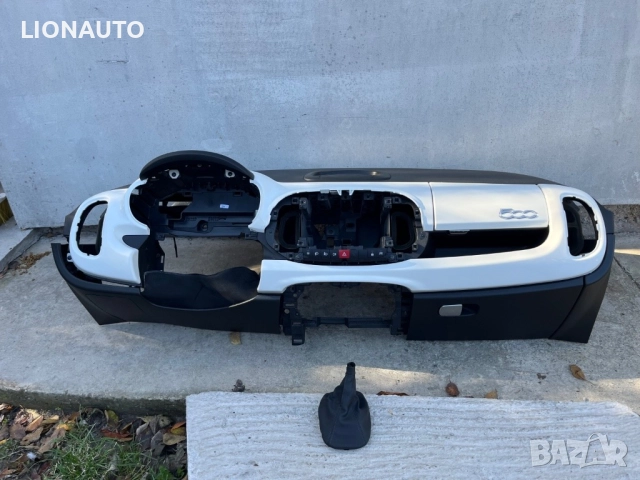 арматурно табло  за Fiat 500 L, снимка 2 - Части - 52269477
