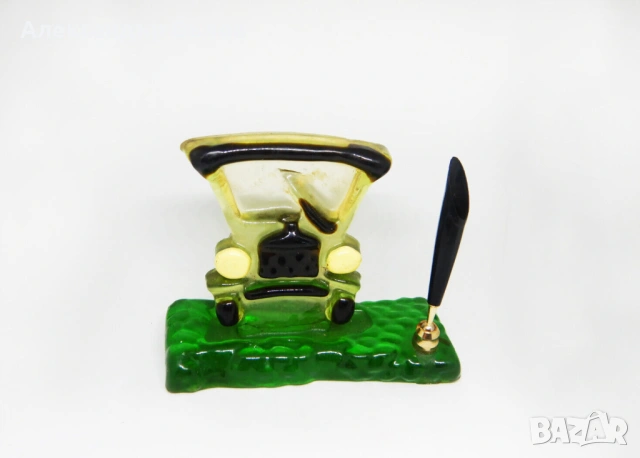 Стара Стойка за Писалка Химикалка Бюро Ретро Автомобил