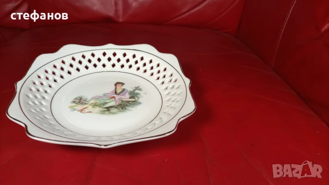 Три порцеланови чинии за мезета, рязан порцелан, снимка 13 - Чинии - 51355794