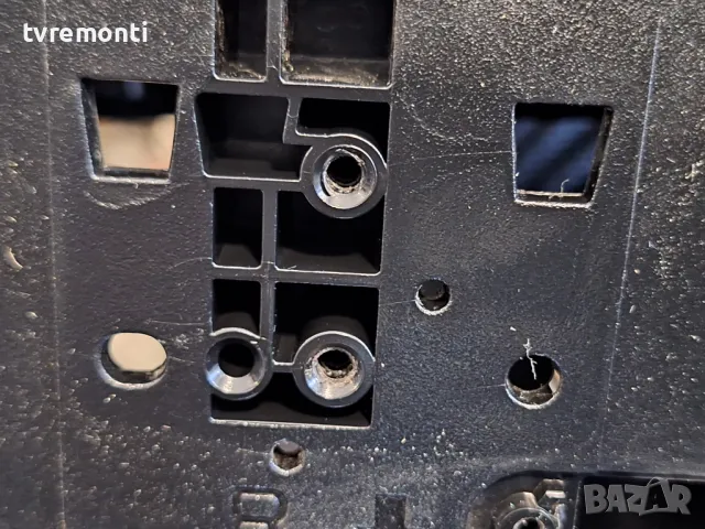 крачета оригинална стойка телевизор PHILIPS модел 32PHS6605/12, снимка 3 - Стойки, 3D очила, аксесоари - 49986298