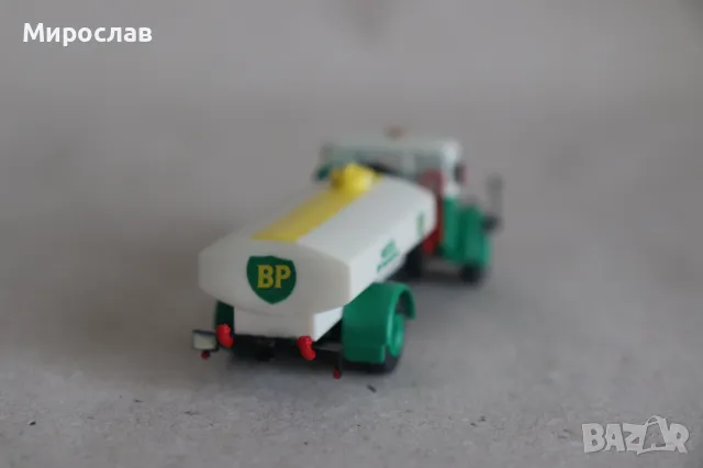 ROCO?? 1:87 H0 MERCRDES BENZ КАМИОН ЦИСТЕРНА МОДЕЛ КОЛИЧКА, снимка 5 - Колекции - 49651431