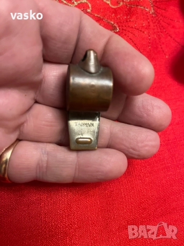 Метална свирка Taiwan, снимка 3 - Други ценни предмети - 52913712