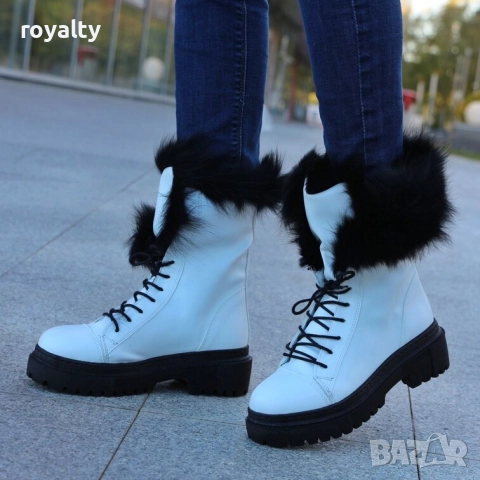 Равни боти - бяла кожа с черен ЕСТЕСТВЕН пух