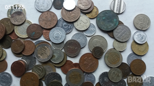 лот от 100 броя чуждестранни монети, снимка 5 - Нумизматика и бонистика - 52922775