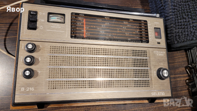 Радио Селена от соца ретро работещо, вкл. На 220 волта с кабел , снимка 8 - Аудиосистеми - 53498372