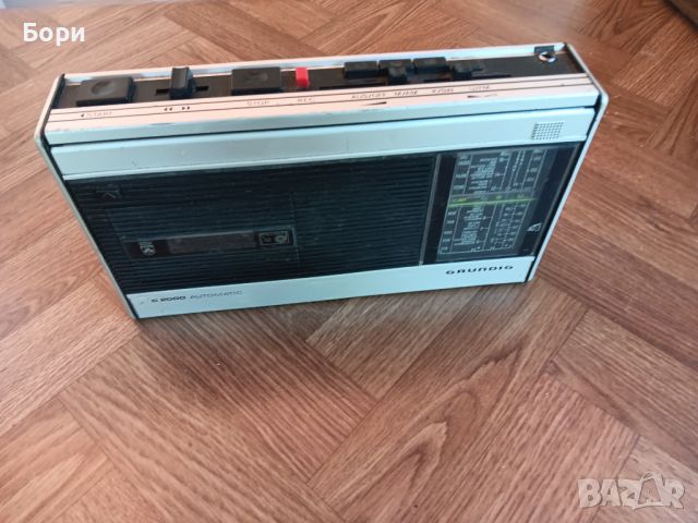 GRUNDIG C 2000 Радиокасетофон, снимка 10 - Радиокасетофони, транзистори - 45979794