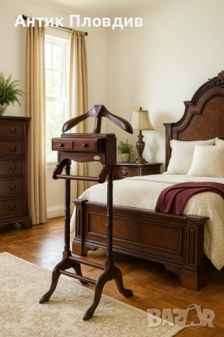 Класическа дървена стойка-камериер