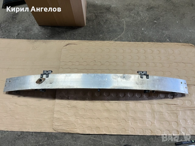 Гредата на предната броня за Mercedes C-class W203 (седан и комби)