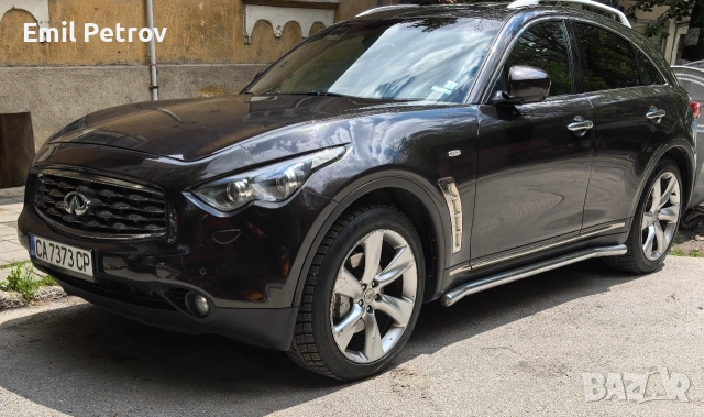 Infiniti FX30 D, снимка 4 - Автомобили и джипове - 53422829