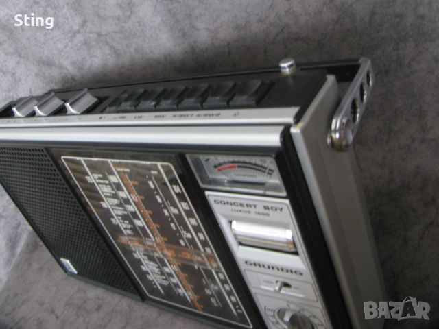 GRUNDIG CONCERT BOY LUXUS 1500  Радио   от 70 те, снимка 4 - Радиокасетофони, транзистори - 46667336