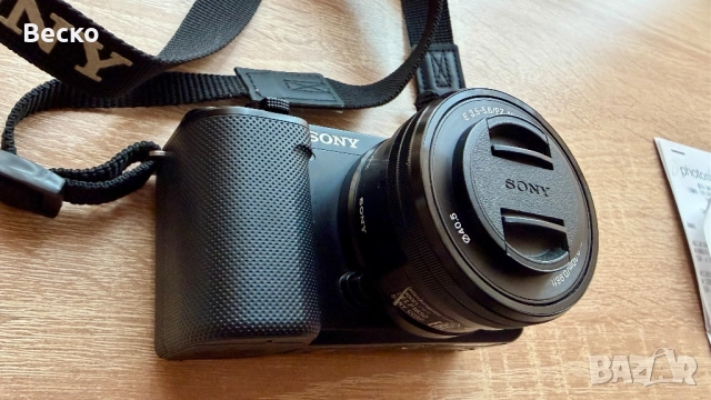  Фотоапарат Sony ZV-E10 + обективи 16-50mm и 55-210mm, снимка 7 - Фотоапарати - 52660808