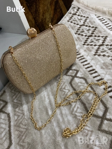 Чанта-портмоне, снимка 2 - Чанти - 52335561