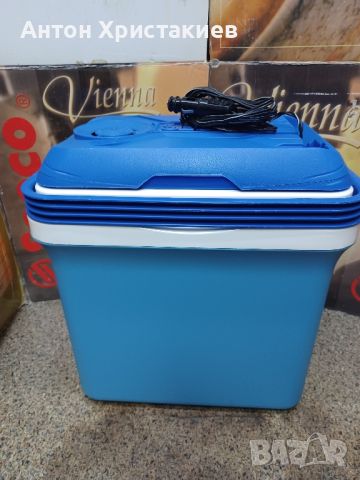 Продавам хладилна чантата на 12 волта., снимка 1 - Хладилни чанти - 46457498