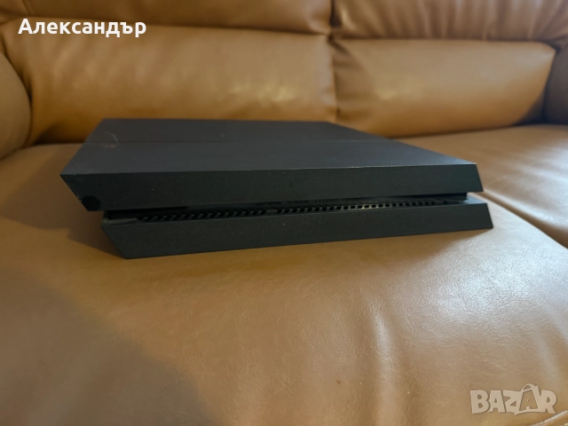 Playstation 4 CUH-1216A + Два контролера, снимка 4 - PlayStation конзоли - 52922207