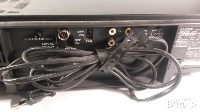 Плейър/рикордър за VHS касетки Hitachi P60, снимка 8 - Плейъри, домашно кино, прожектори - 54083544