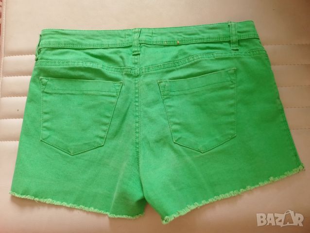 Зелени къси дънкови панталони М, снимка 4 - Къси панталони и бермуди - 46362706