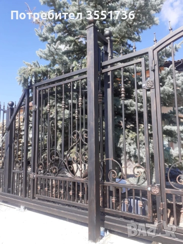 Огради,парапети, портали,навеси, гаражи и други  от ковано,гладко желязо и ламели , снимка 13 - Гаражни врати - 53721056