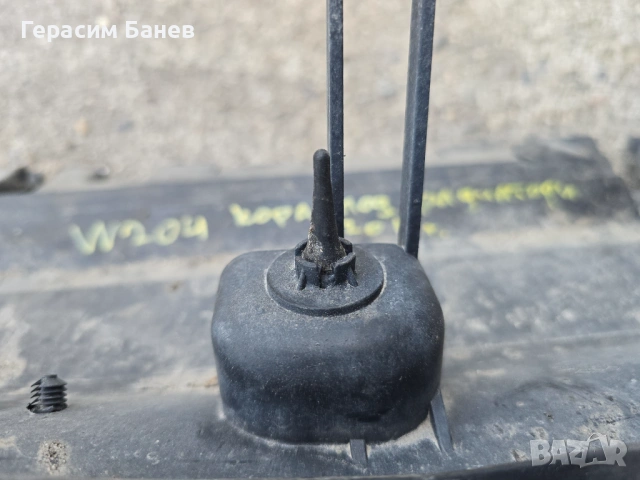 A2045053430 КОРА ПОД РАДИАТОРИ OEM MERCEDES W204 OM651 2014, снимка 3 - Части - 54276896