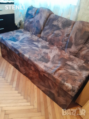 Продавам кухненски ъглов диван , снимка 2 - Дивани и мека мебел - 51471129