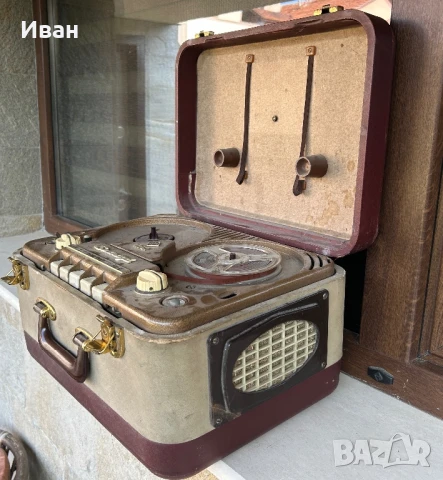 Магнетофон Smaragd, снимка 2 - Антикварни и старинни предмети - 50709474