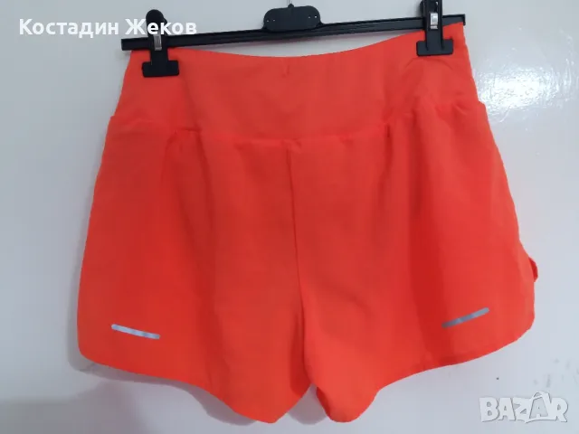 Дамски оригинални къси панталонки.  Asics , снимка 2 - Къси панталони и бермуди - 47015420