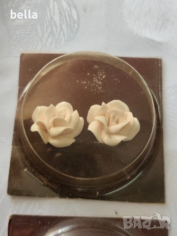 Ретро порцеланови обеци и брошка на Видинска порцеланова фабрика Бонония, снимка 3 - Антикварни и старинни предмети - 54144267