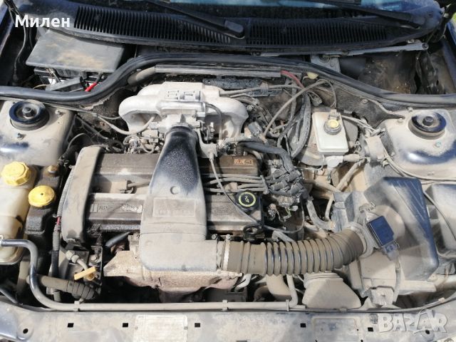 Ford escort 1.6L,  16V, Ghia, снимка 11 - Автомобили и джипове - 45114731