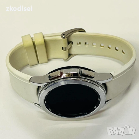 Часовник SAMSUNG watch 4, снимка 2 - Смарт часовници - 53947351