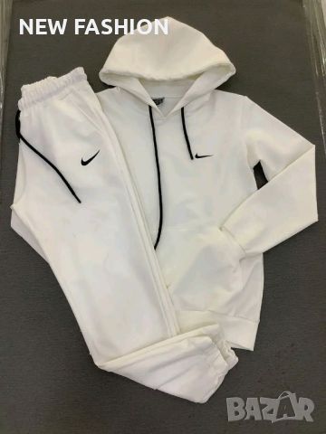 Дамски Екипи Nike , снимка 5 - Спортни екипи - 45321841