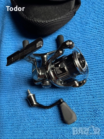 Shimano Stella C2000SHG Japan edition, снимка 2 - Макари - 54189211