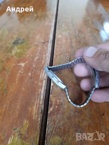 Стар електронен часовник Wintron, снимка 3 - Антикварни и старинни предмети - 50475115