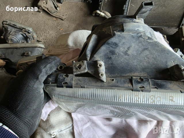 Десен фар за Ауди 80 , снимка 3 - Части - 52618758