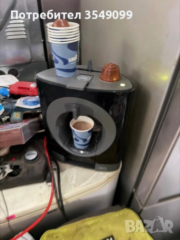 Кафе машина долче Густо , снимка 3 - Кафемашини - 54062927
