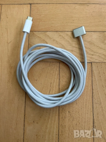 Apple USB-C към MagSafe 3 кабел за зареждане