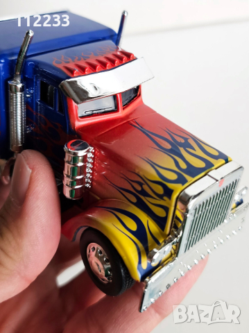 Метален камион Transformers T1 Optimus Prime 1:32, снимка 9 - Коли, камиони, мотори, писти - 44956202