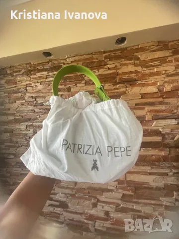 Patrizia Pepe: Чанта, снимка 3 - Чанти - 46837851