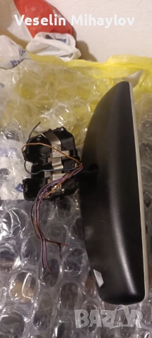 Електрохроматично огледалото Пасат Б6, снимка 4 - Части - 54183266