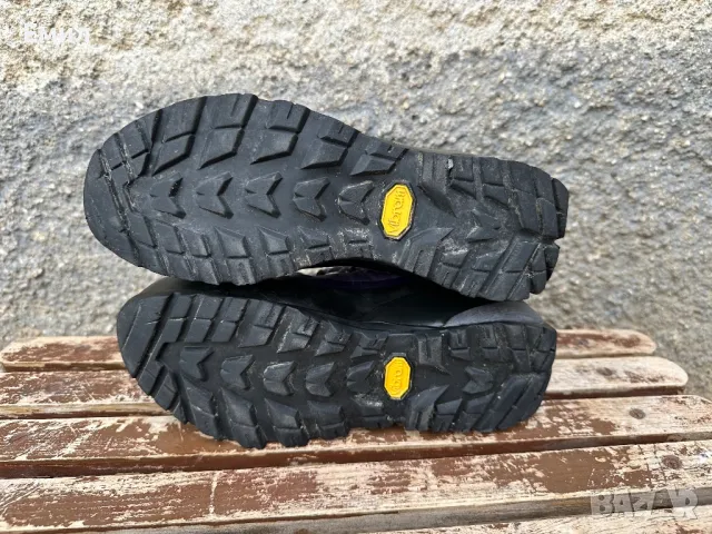 Дамски туристически обувки Arc’teryx Bora Mid GTX, Размер 38, снимка 10 - Дамски боти - 47128533