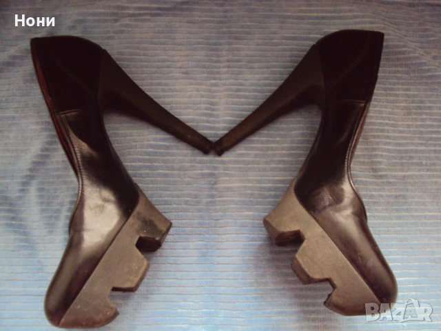 Черни дамски обувки на платформа Viktor & Rolf , снимка 3 - Дамски обувки на ток - 53887508