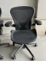 Ергономичен офис стол Herman Miller Aeron, снимка 7