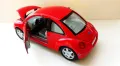 VOLKSWAGEN New Beetle Majorette - Мащаб 1:24, снимка 2