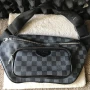 Louis Vuitton чанта за корем или гърди, снимка 3