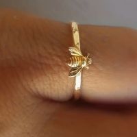 Пръстен с пчеличка, позлатен с 18k злато, снимка 2 - Пръстени - 45162589