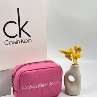 Чанта Calvin Klein, снимка 12 - Чанти - 45797653