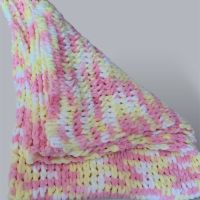 Ръчно плетени бебешки одеала/ пелени , снимка 4 - Спално бельо и завивки - 45371507