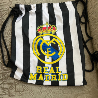 Мешка Real Madrid, снимка 1 - Раници - 45056572