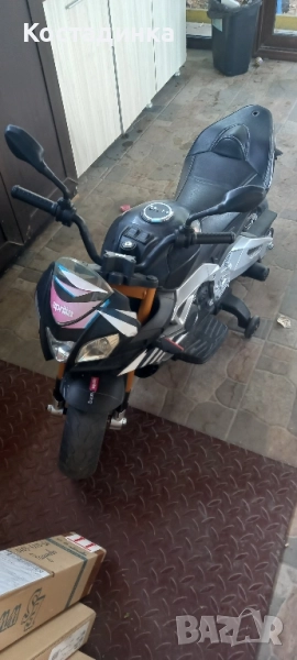 продавам детски акумулаторен мотор , снимка 1